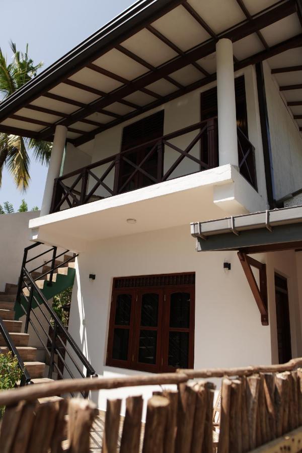 Surf Nest Hiriketiya Hotel Dikwella Kültér fotó