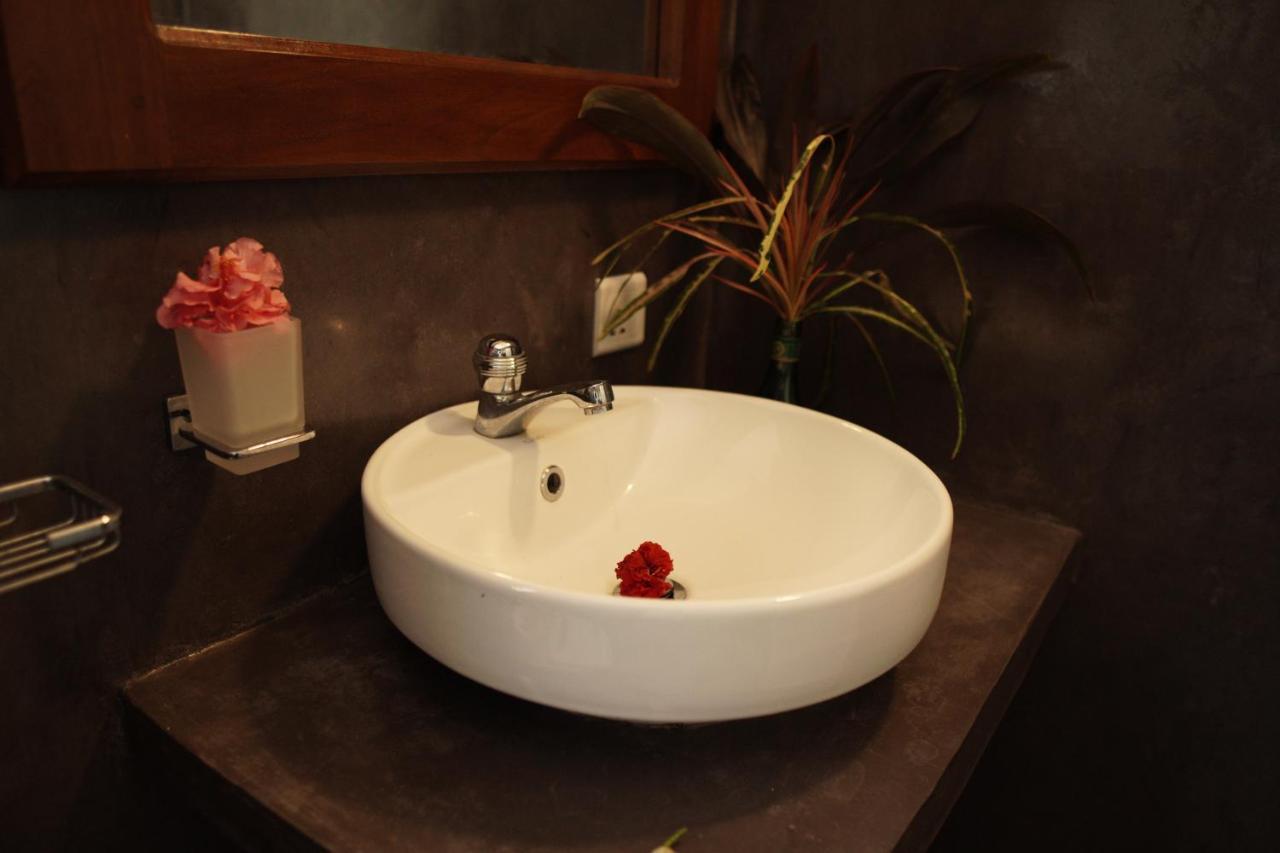 Surf Nest Hiriketiya Hotel Dikwella Kültér fotó