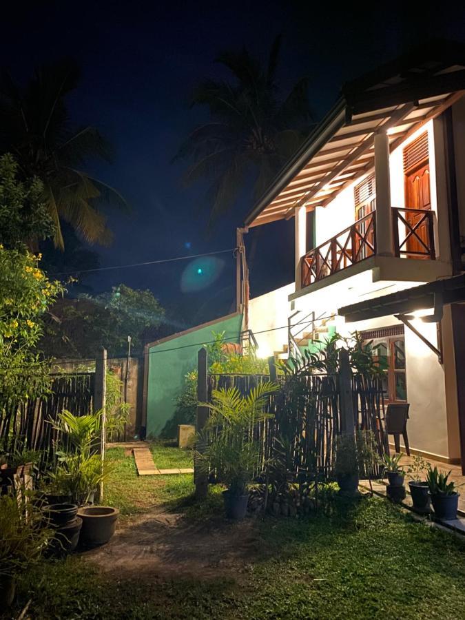 Surf Nest Hiriketiya Hotel Dikwella Kültér fotó