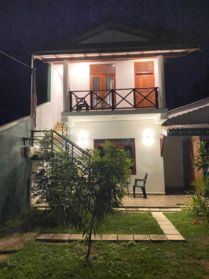 Surf Nest Hiriketiya Hotel Dikwella Kültér fotó